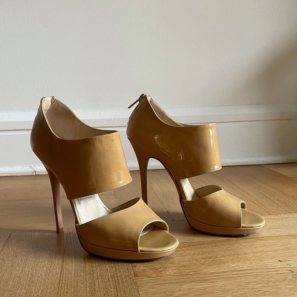 Jimmy Choo Lagoon Nude patent leather heels
